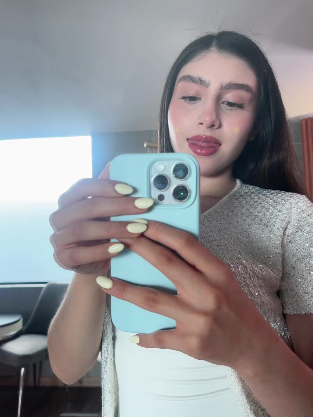 @4524_ess
