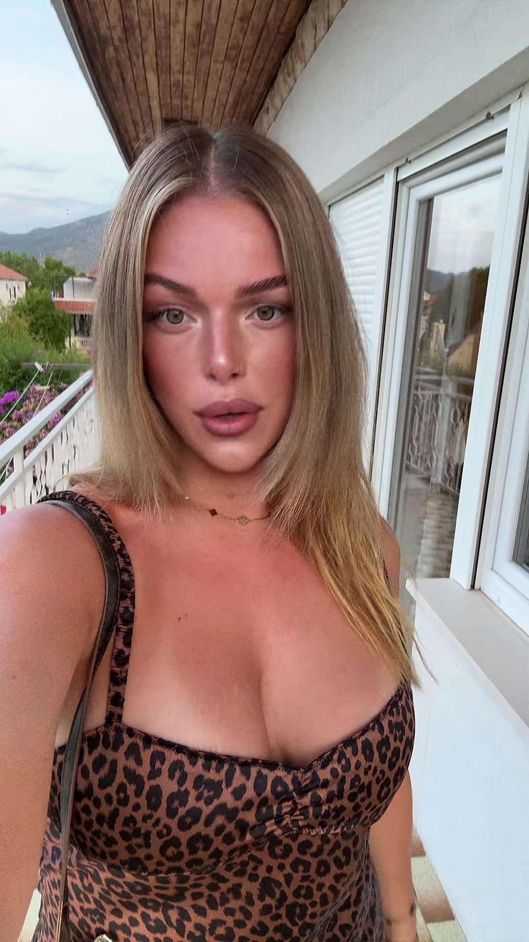 @lucyvlogs