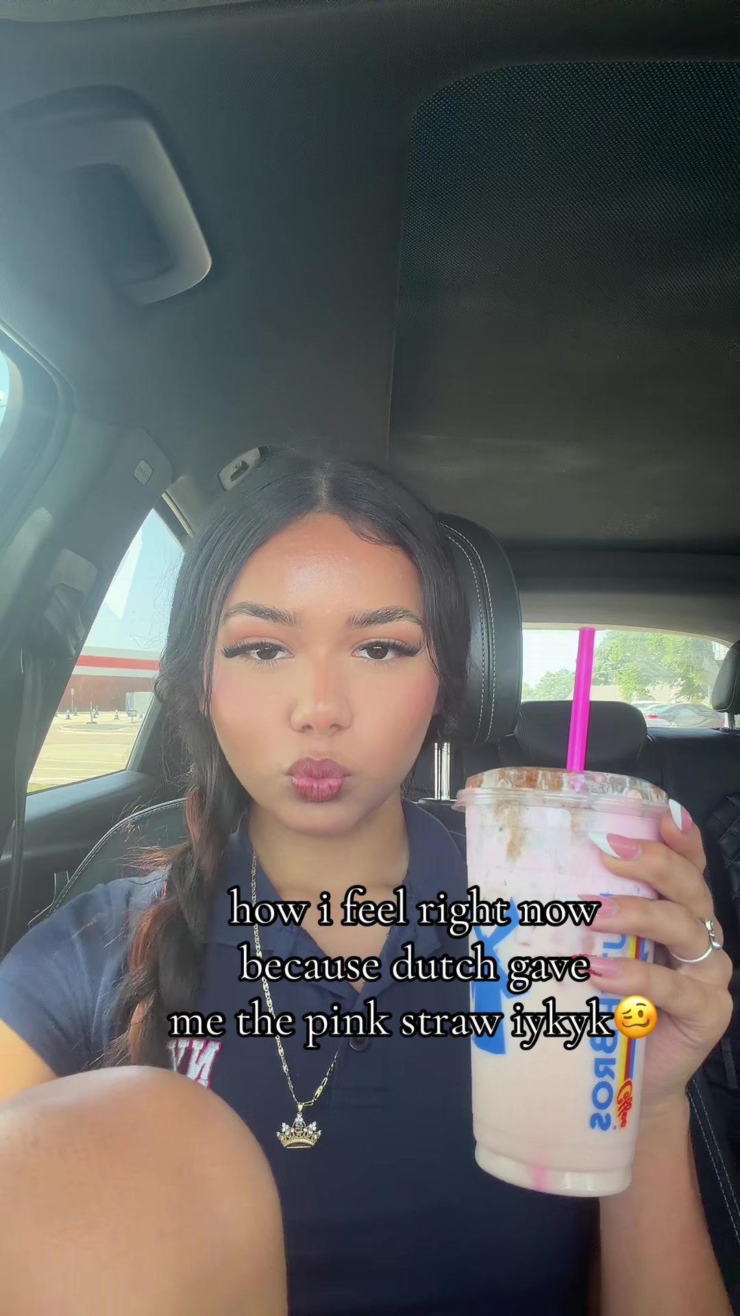@𝓪𝓶𝓫𝓮𝓻𝓵𝔂🤍