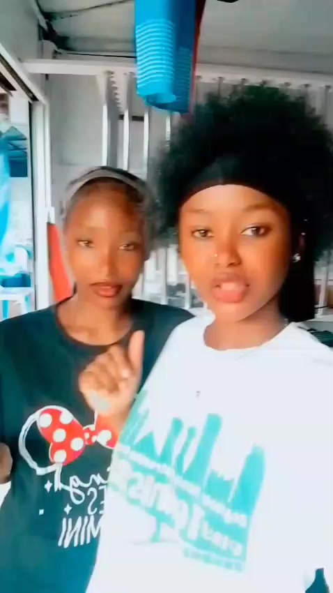 @Rue🦋