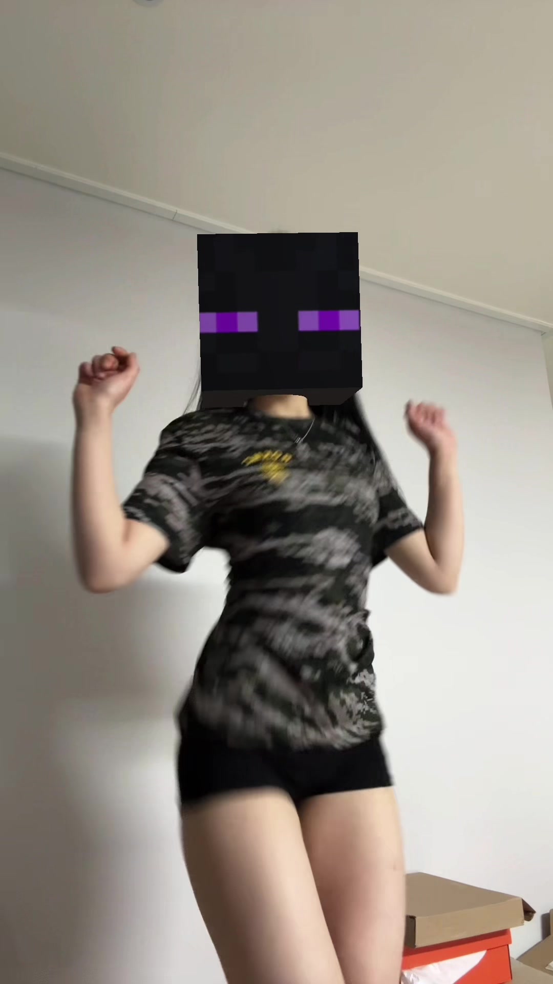 @🫷