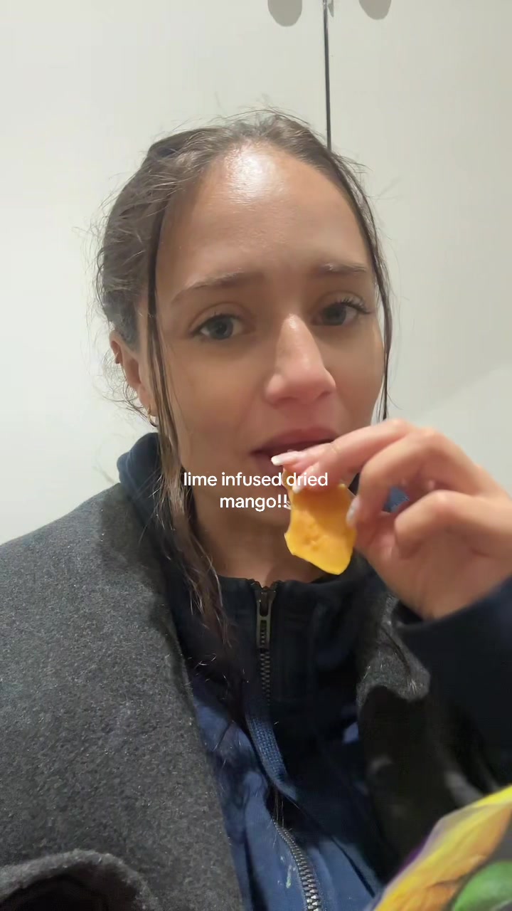@lily