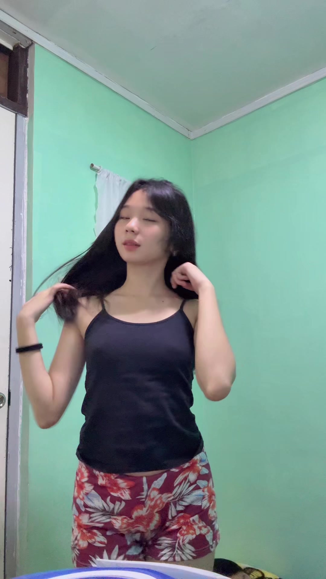 @izzytrnda