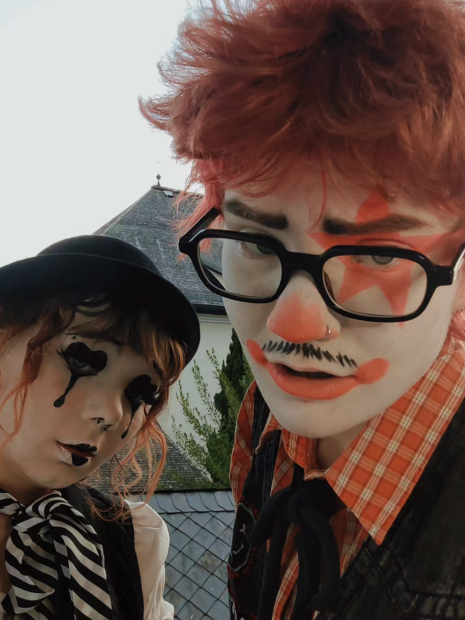 @T🤡