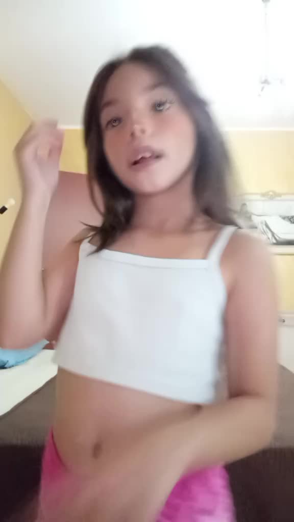 @🦋