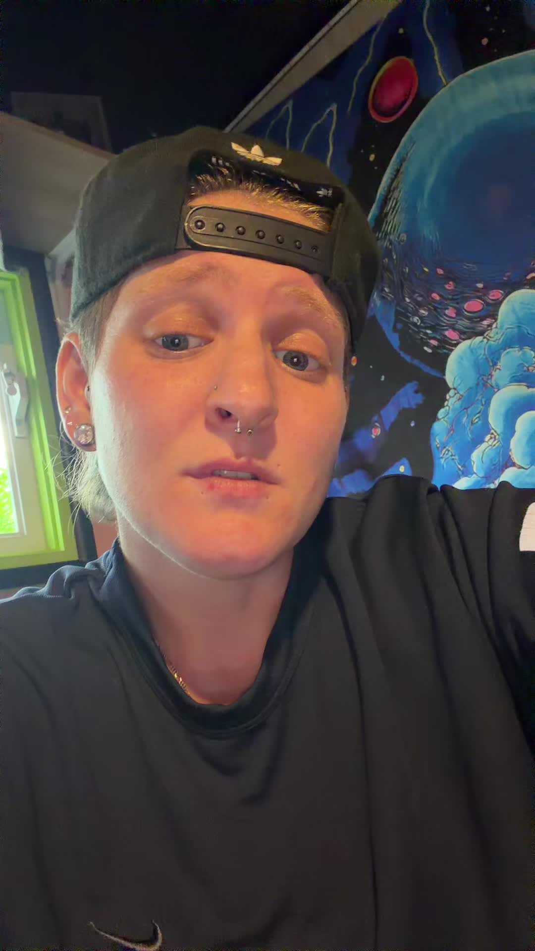 @lezbo33🌈