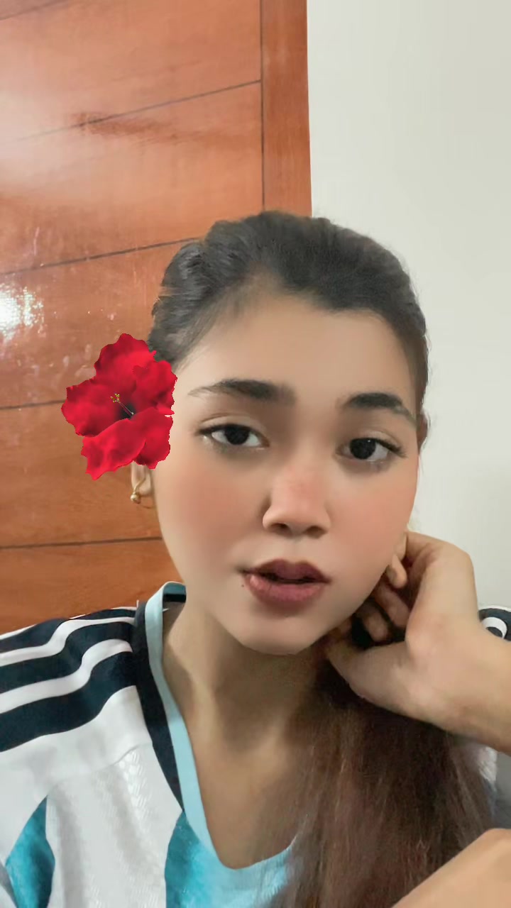 @Pakhi 🕊️