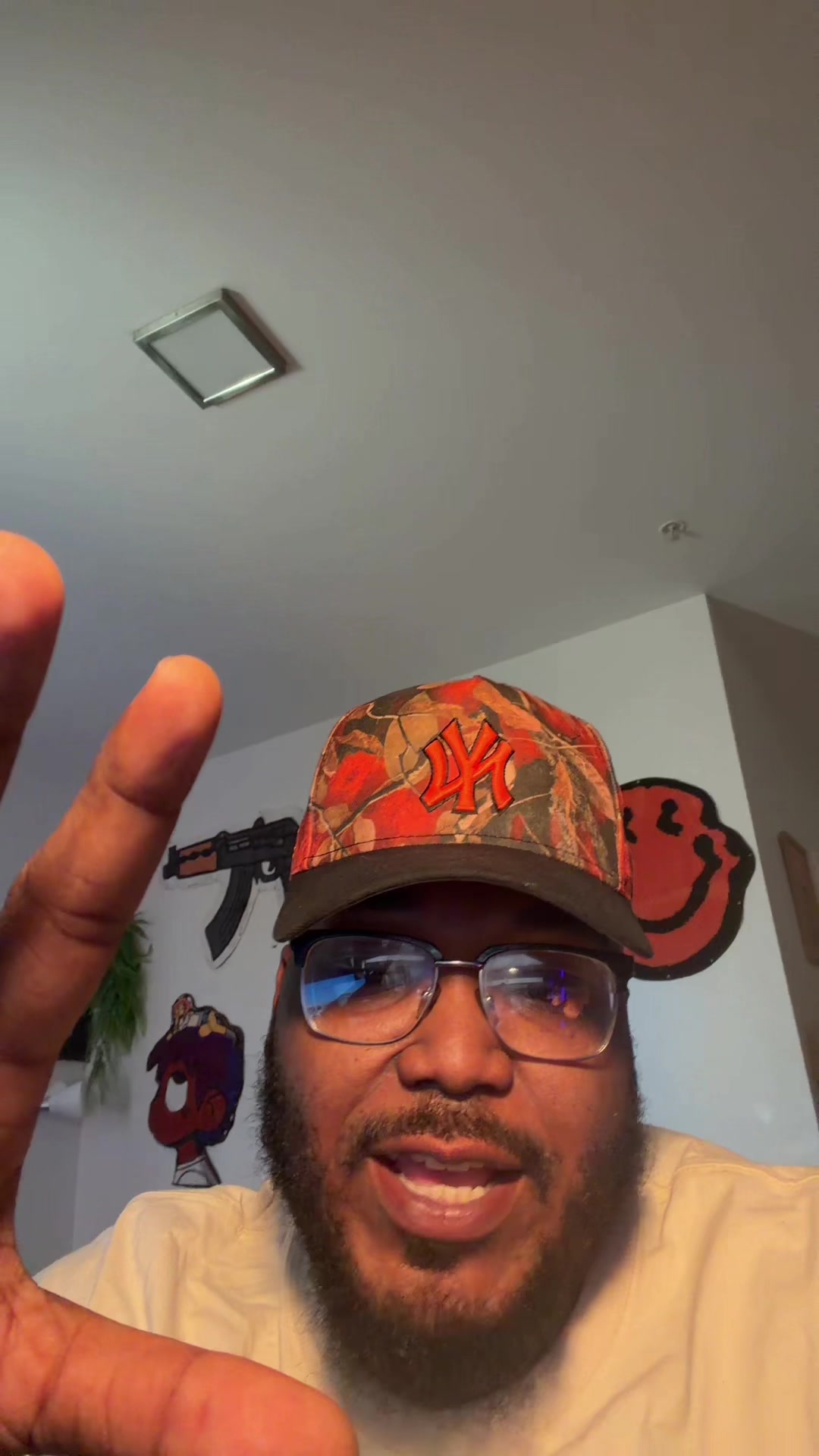 @whoiskingtrivv