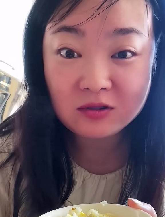 @C&ocirc; Độc Vương