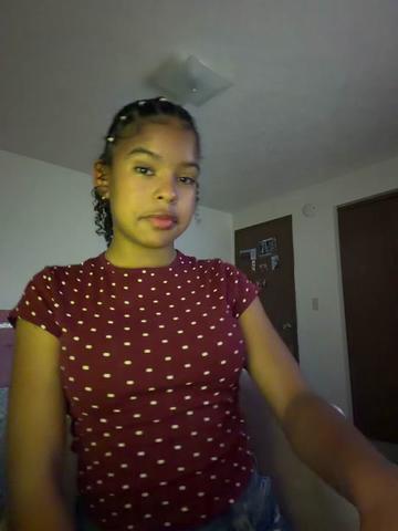 @𝓝𝓪𝔂🎀