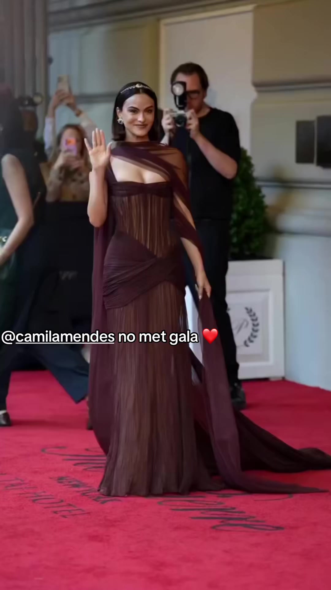 @&ldquo;Laura da camimendes✨&rdquo;