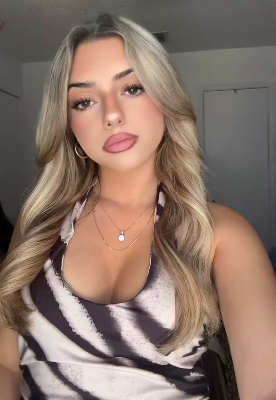 @anika