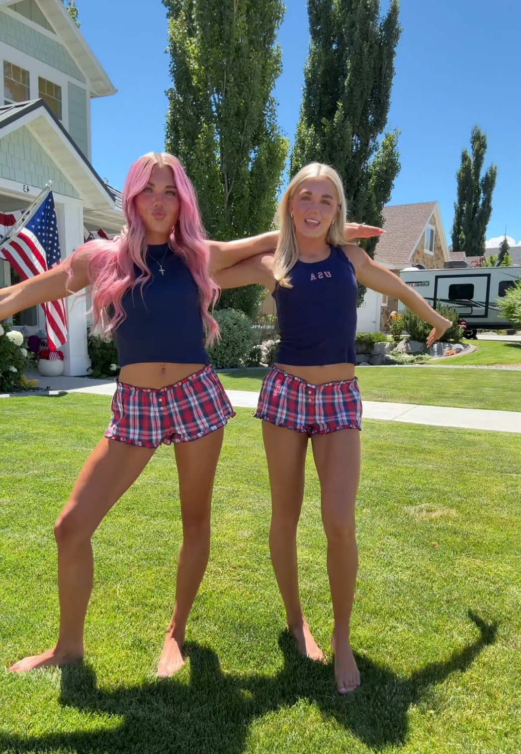 @stella & tessa