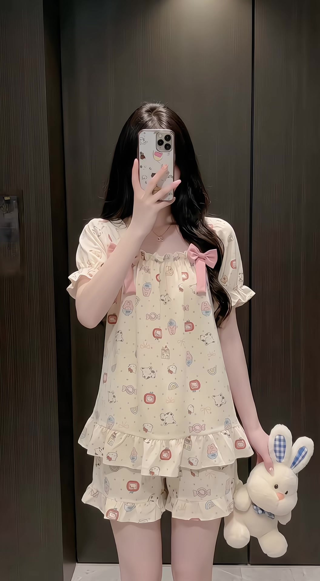 @L&agrave;m Đẹp C&ugrave;ng Rose