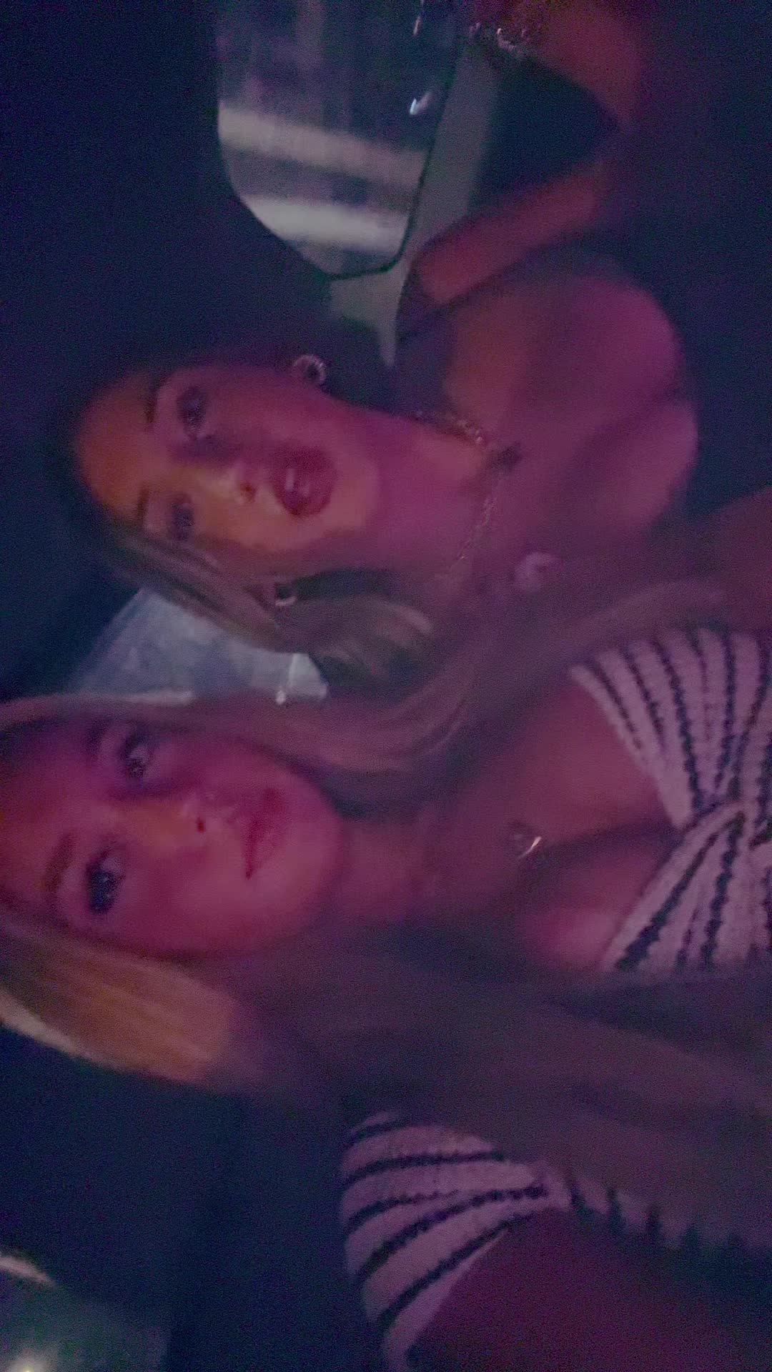 @E M I L Y 🪩
