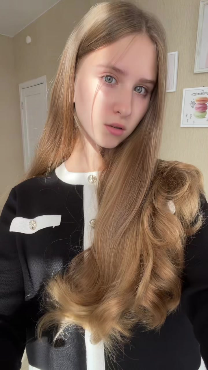 @сонечка я@