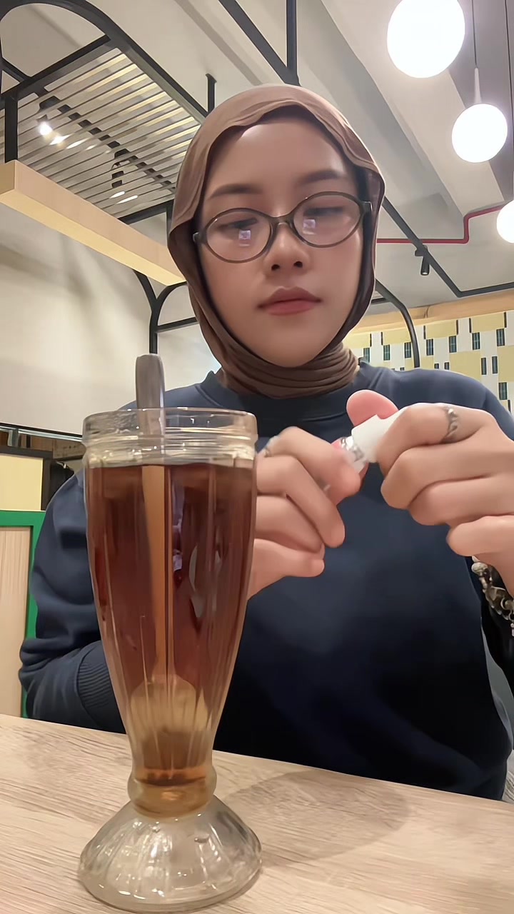 @Miraandyani
