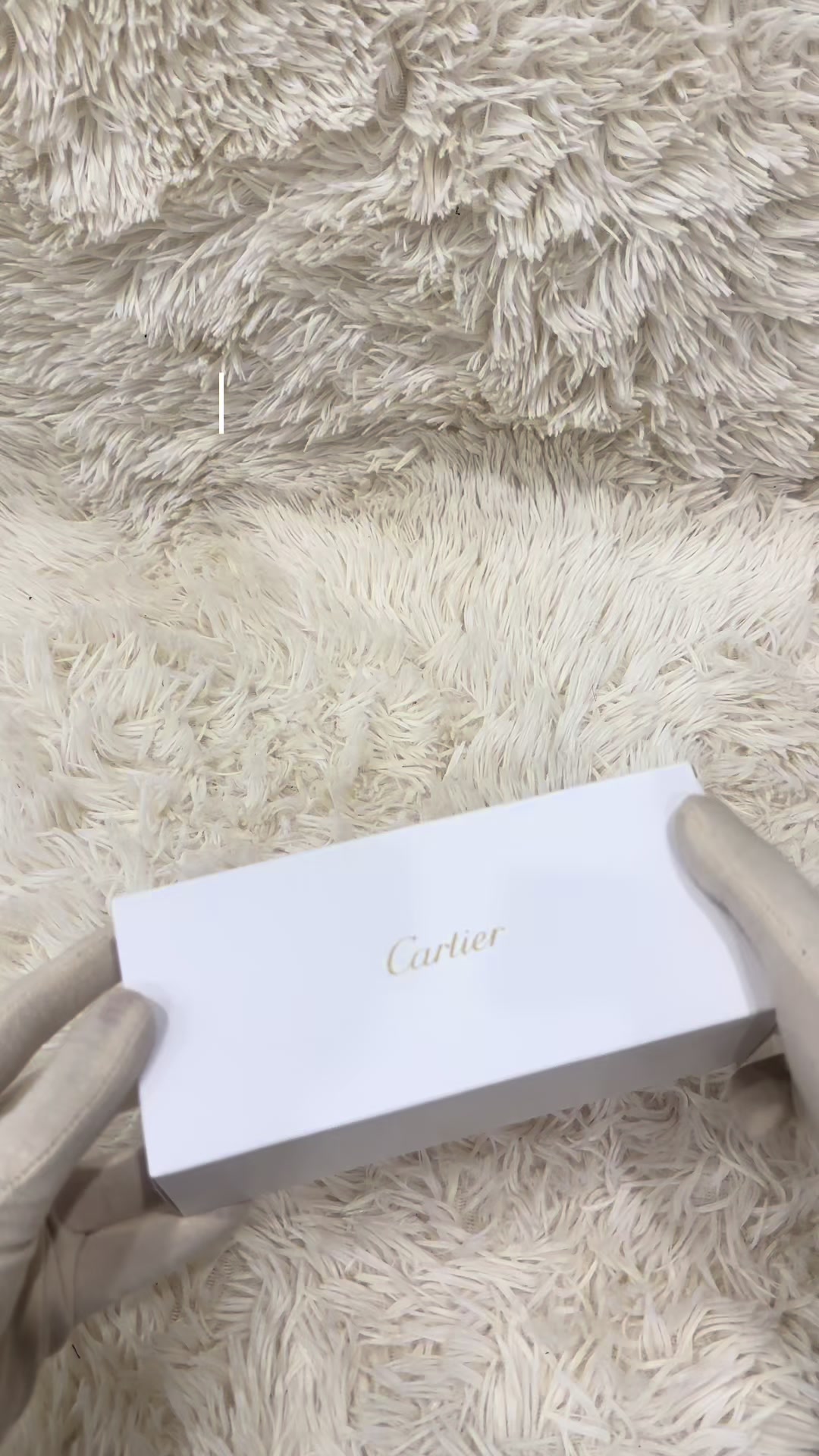 @LuxuryReps