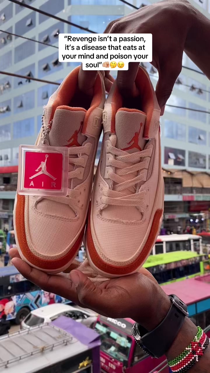@adadikicks
