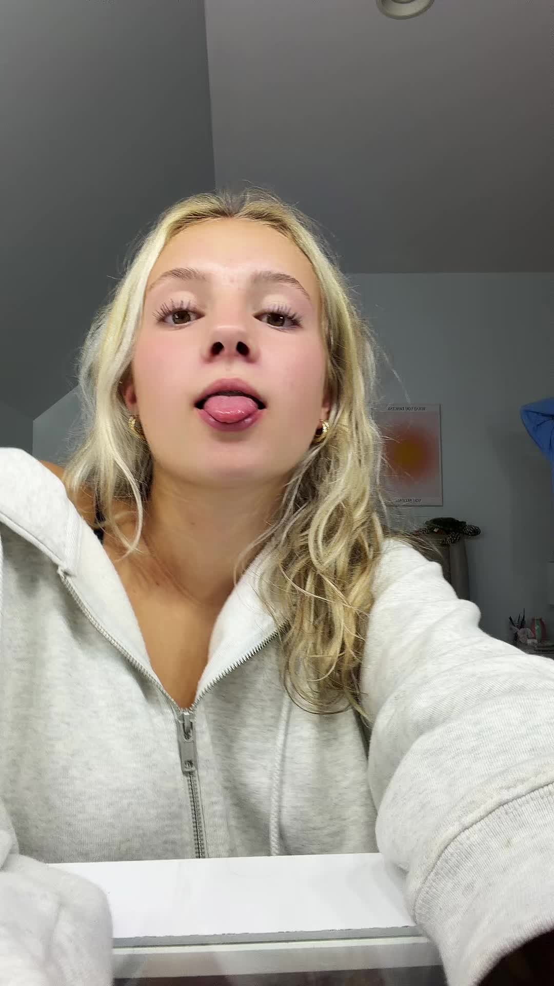 @riley.kripjanson