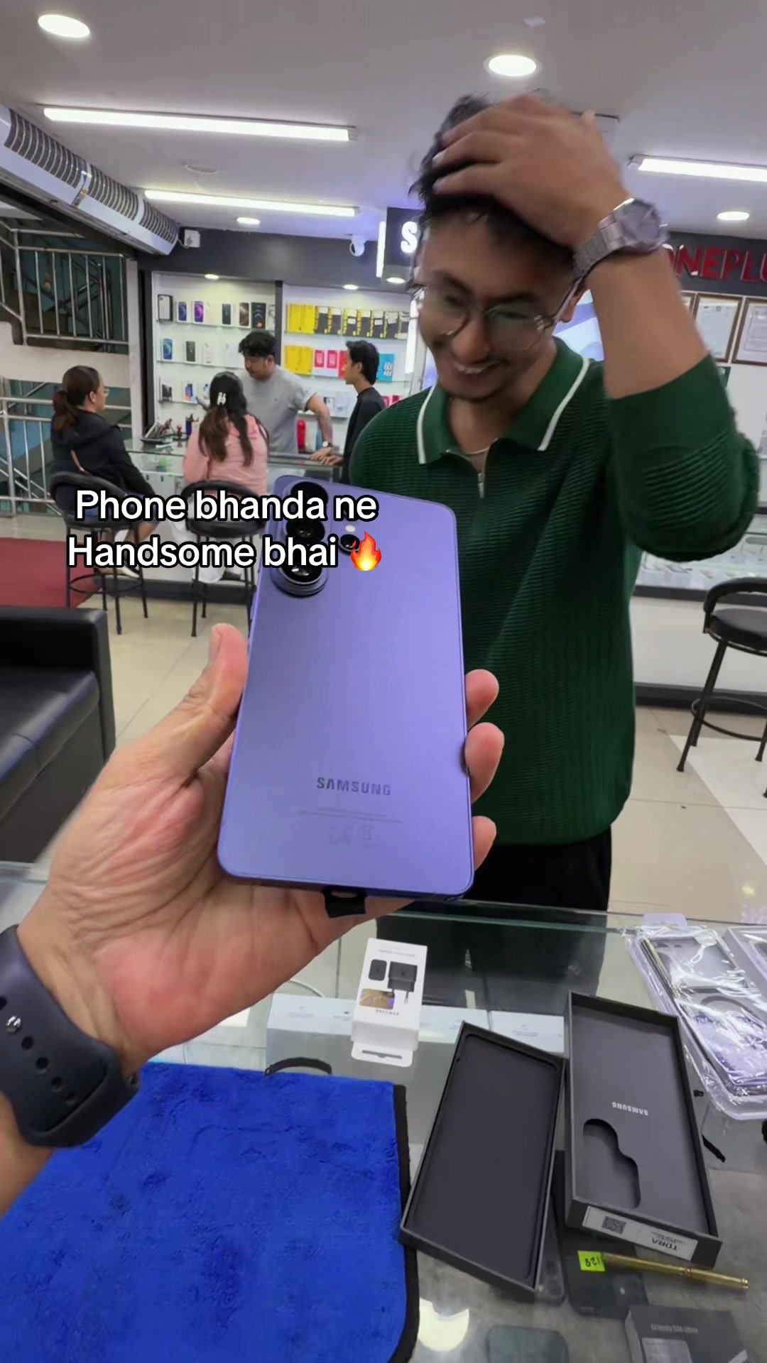 @APPLE TRADE HUB (shop no 14c)
