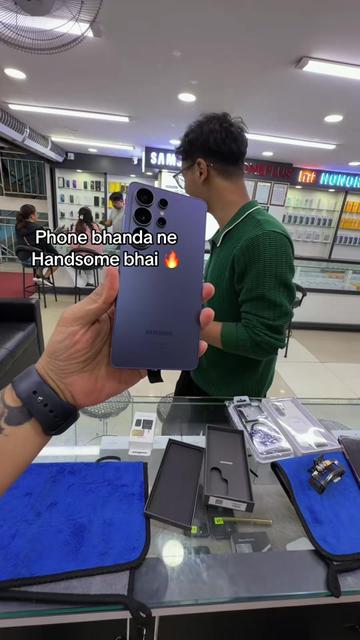 @APPLE TRADE HUB (shop no 14c)