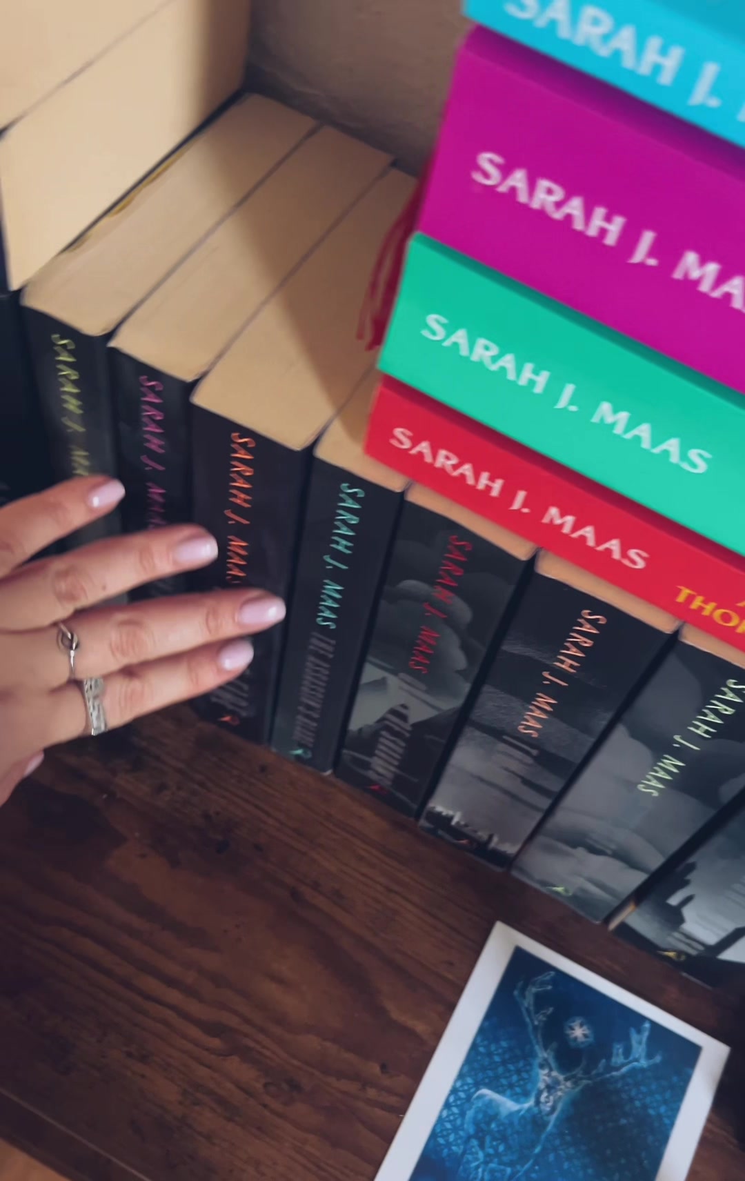 @𝕾𝖈𝖗𝖊𝖆𝖒𝖎𝖓𝖌 𝕿 | Reads