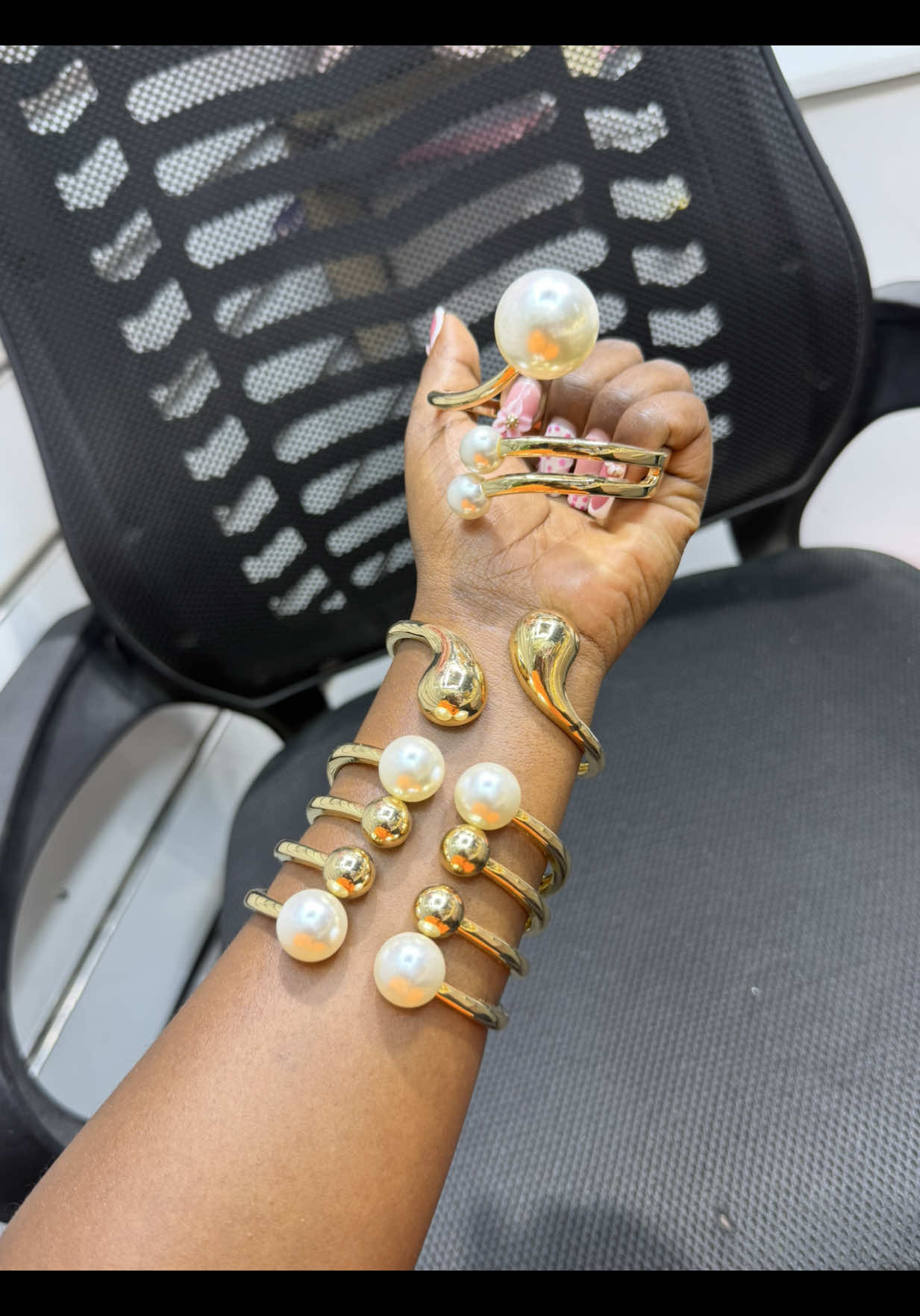 @Dollar accessories 🌻✨