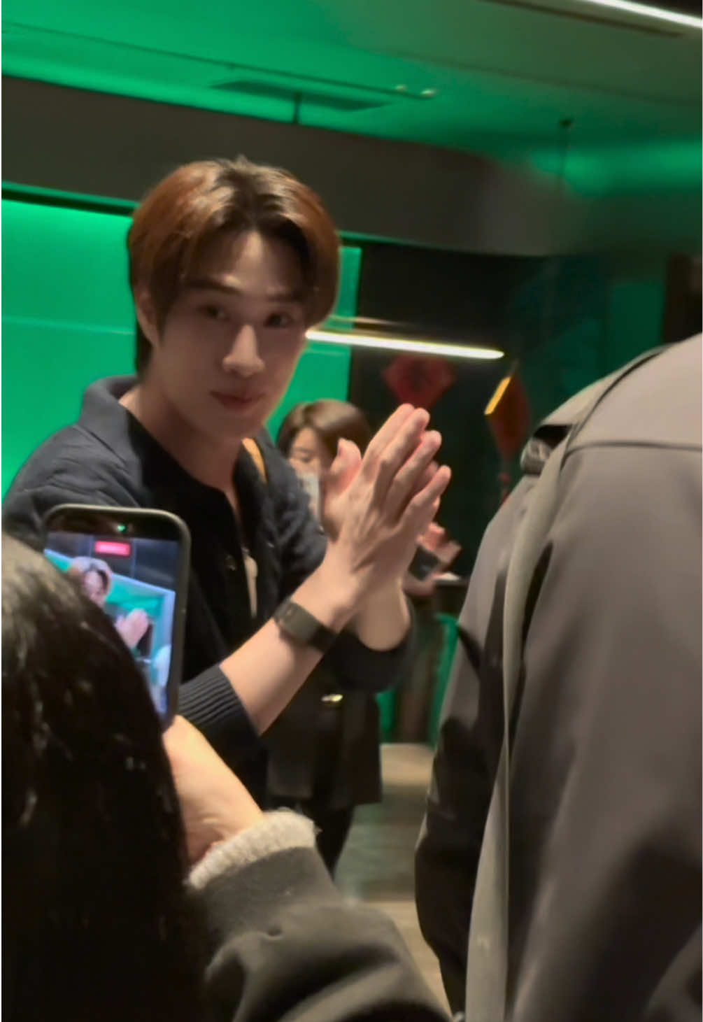 @RainieW