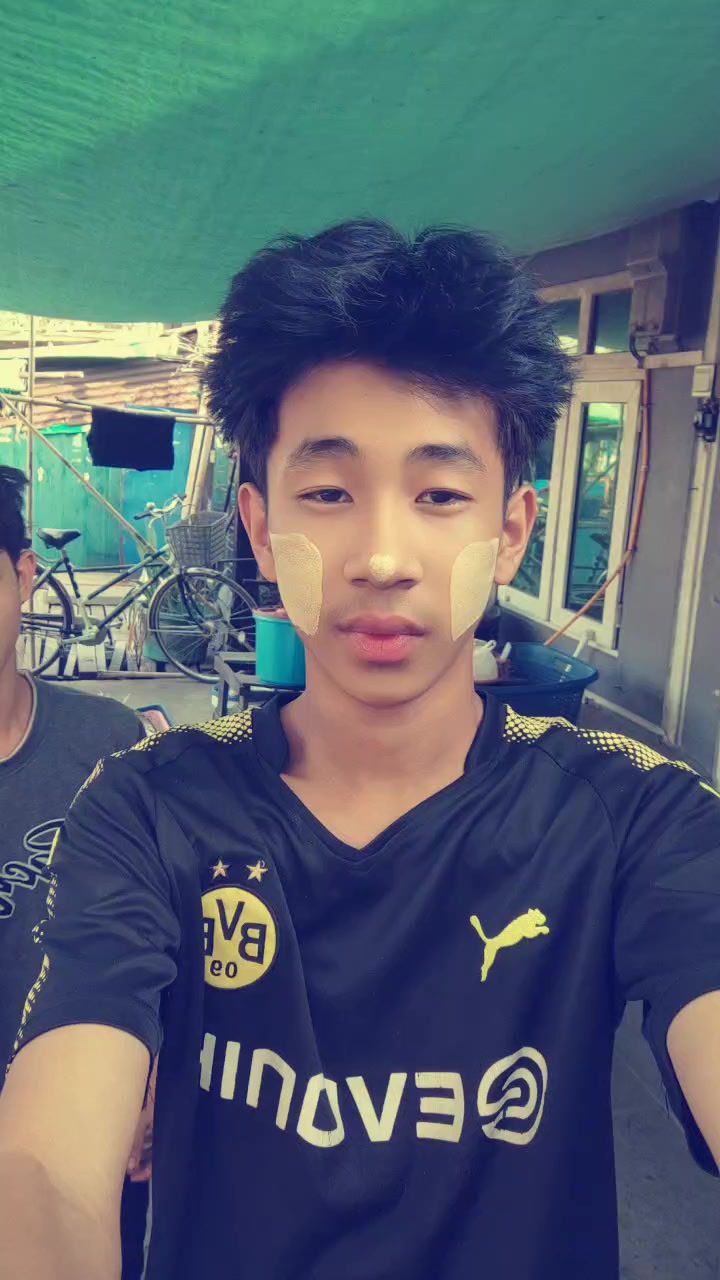 @🩸[ကိုမြတ်ကြီး]🧬