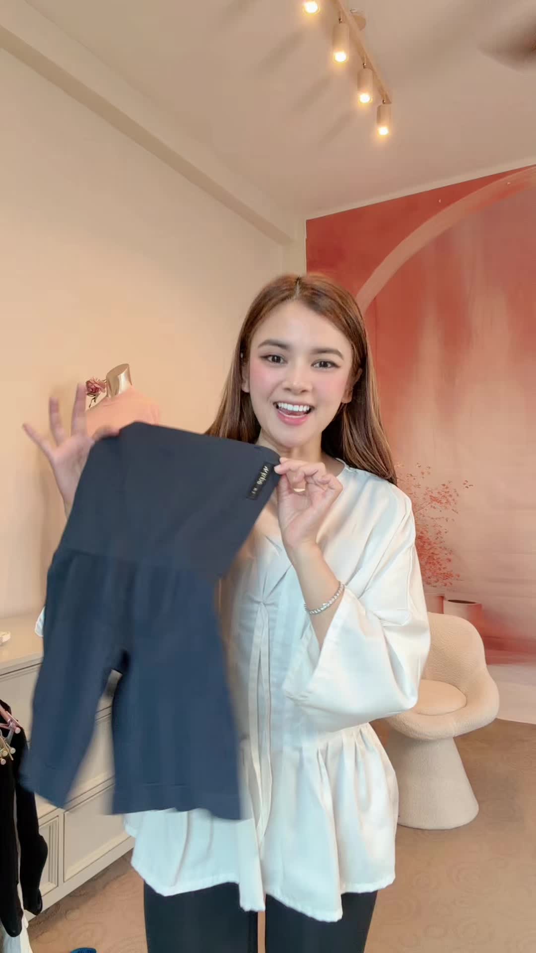 @Naomi Nadia