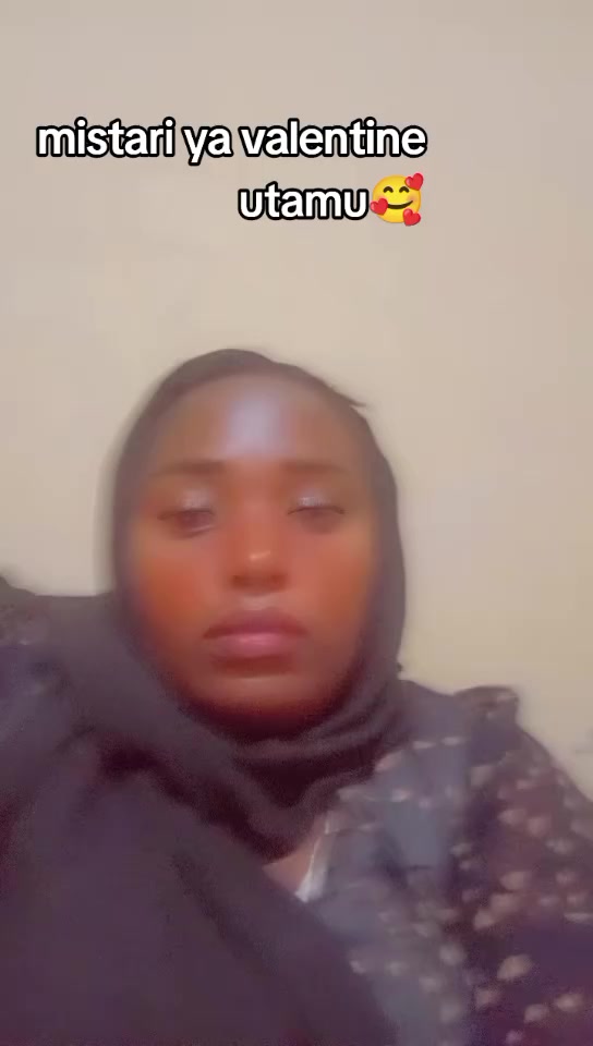 @Hanifa