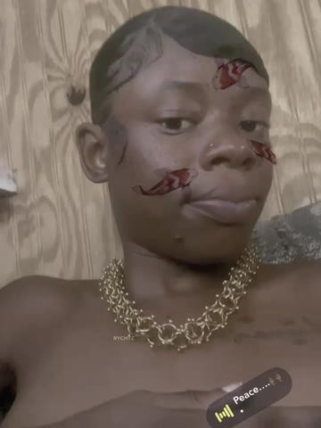 @ẞhøřt ẞlïmåźżź🧏🏾♀️😶