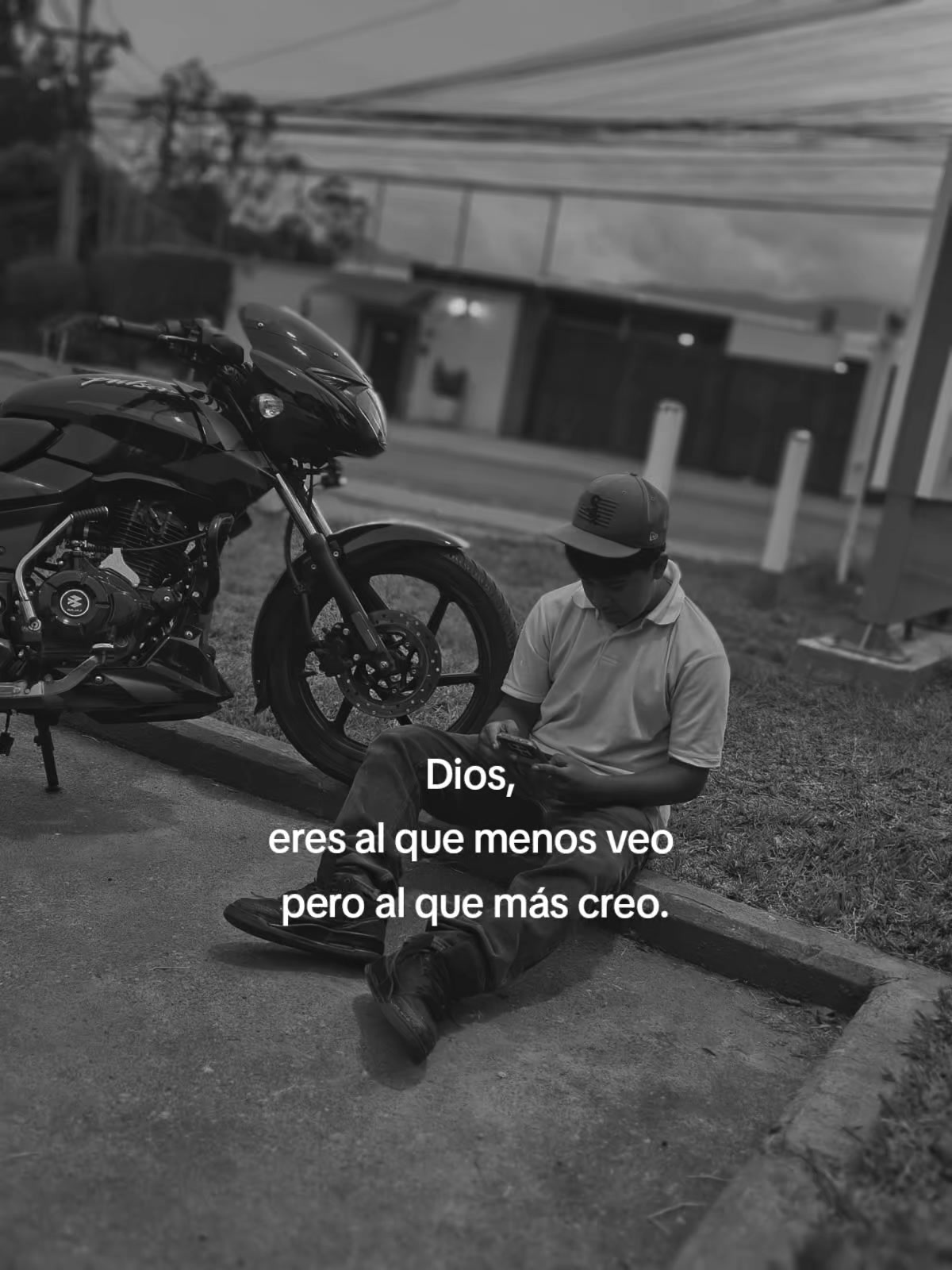 @️