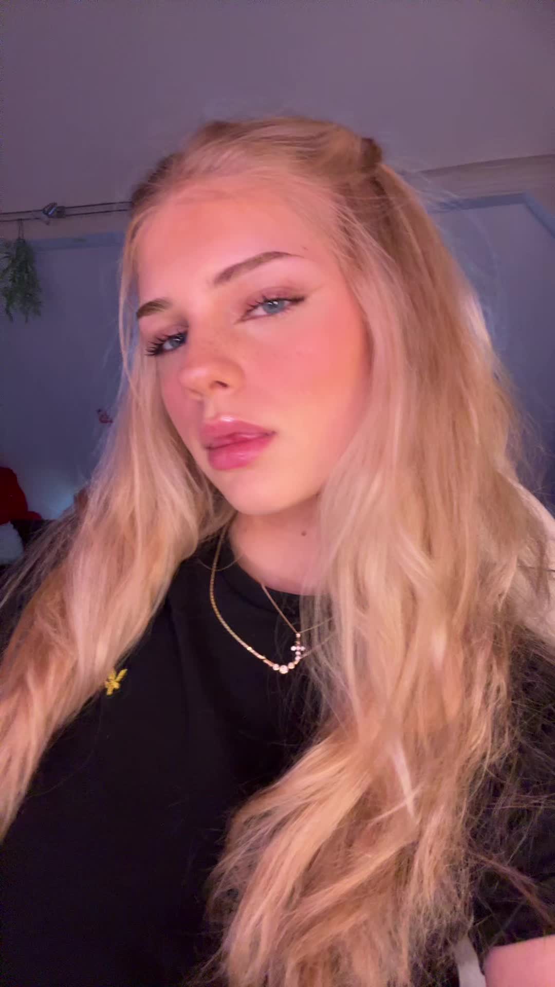 @julia