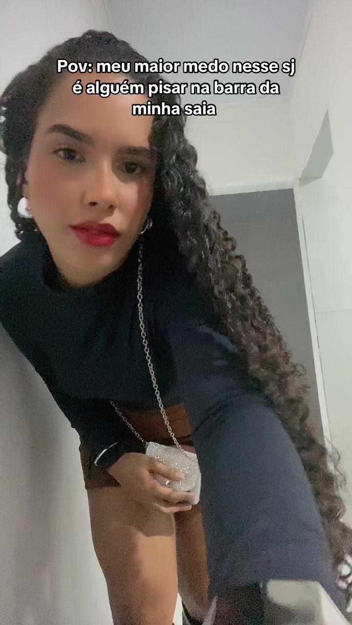 @dominique