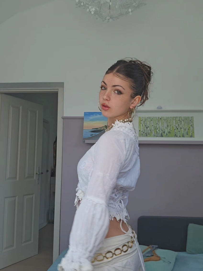 @𝙷𝚊𝚗𝚗𝚊𝚑♡︎