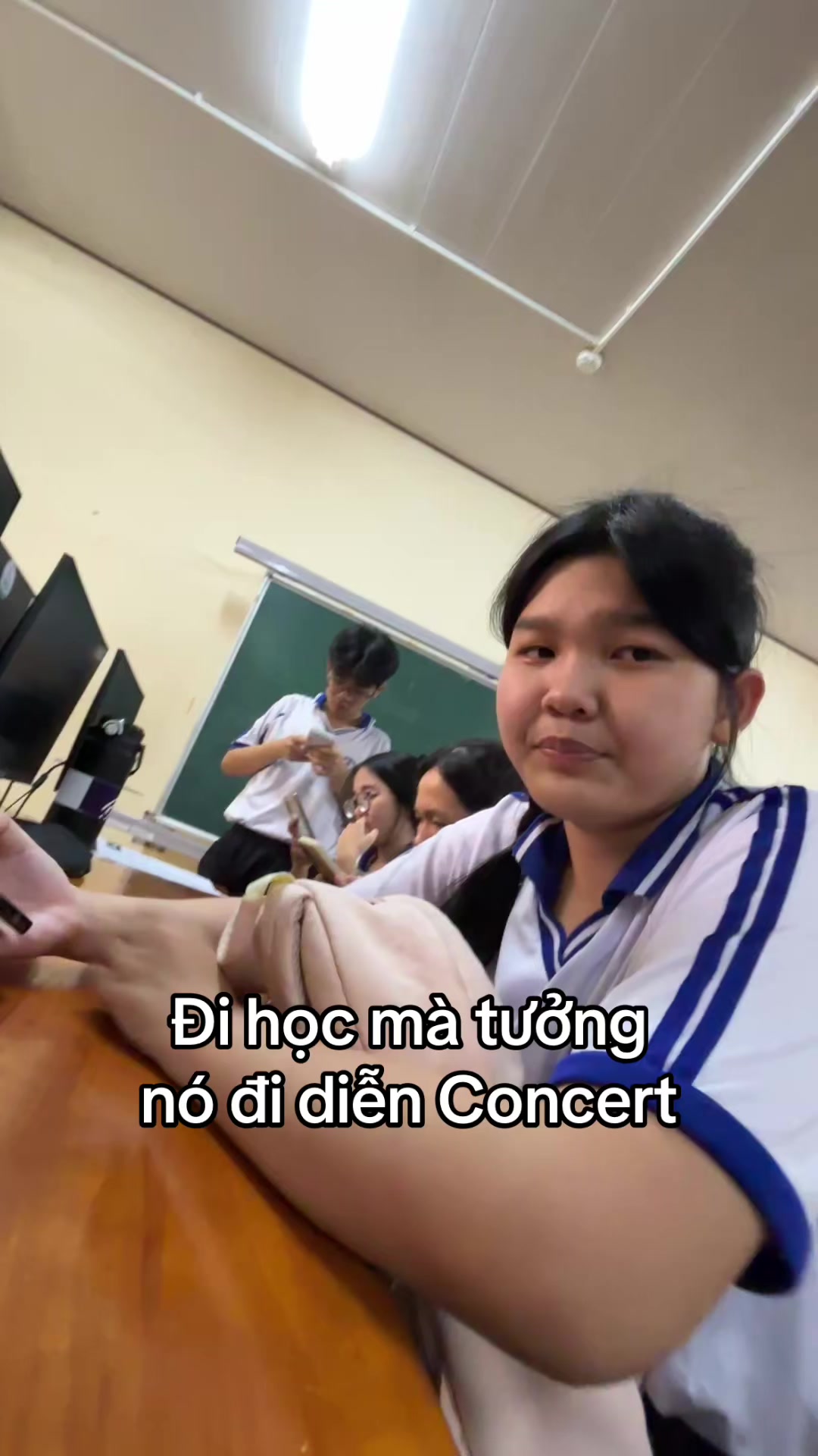 @trẻ tic Vĩnh Long
