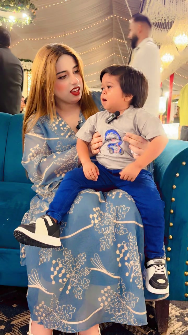 @Pakistani kuri 🇵🇰