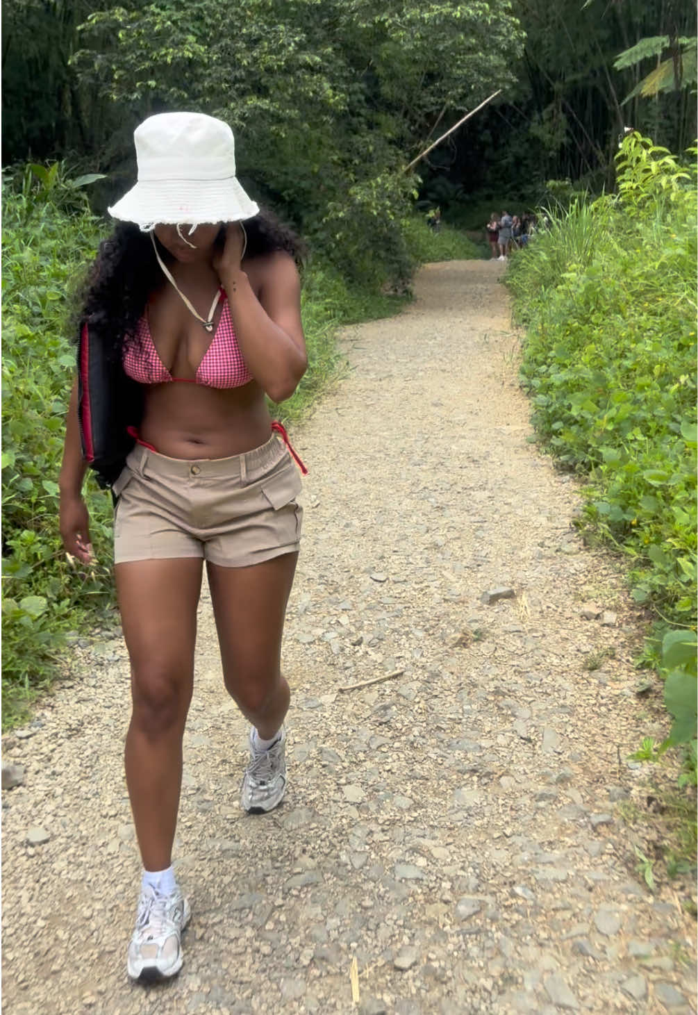 @kk.
