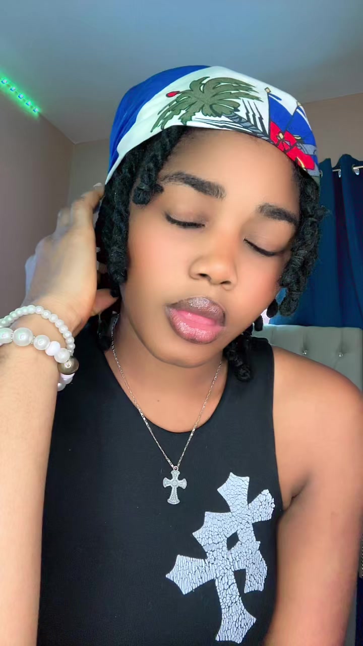 @Aisha_Girls💜☯️