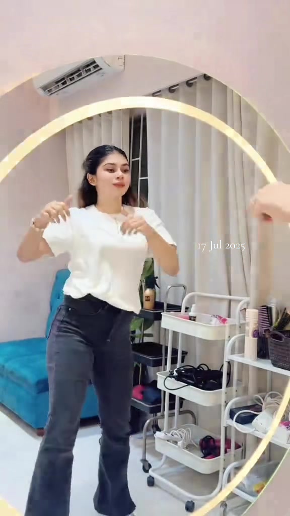 @NusratAkdogan