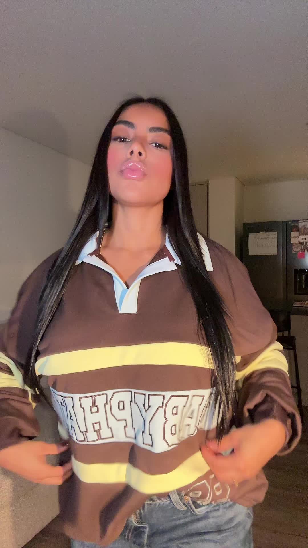 @imcanela_
