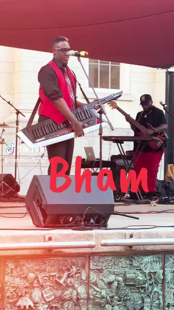 @Dr. Bryant B-ham Hamilton🎹🥁