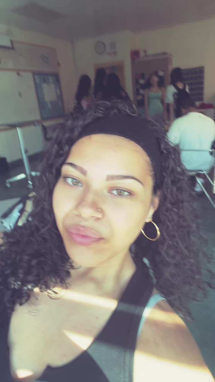 @sofiabutlowkeyno