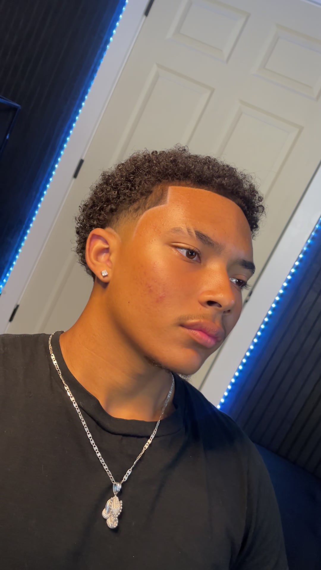 @Chattanooga Barber&bull;Cris Robles
