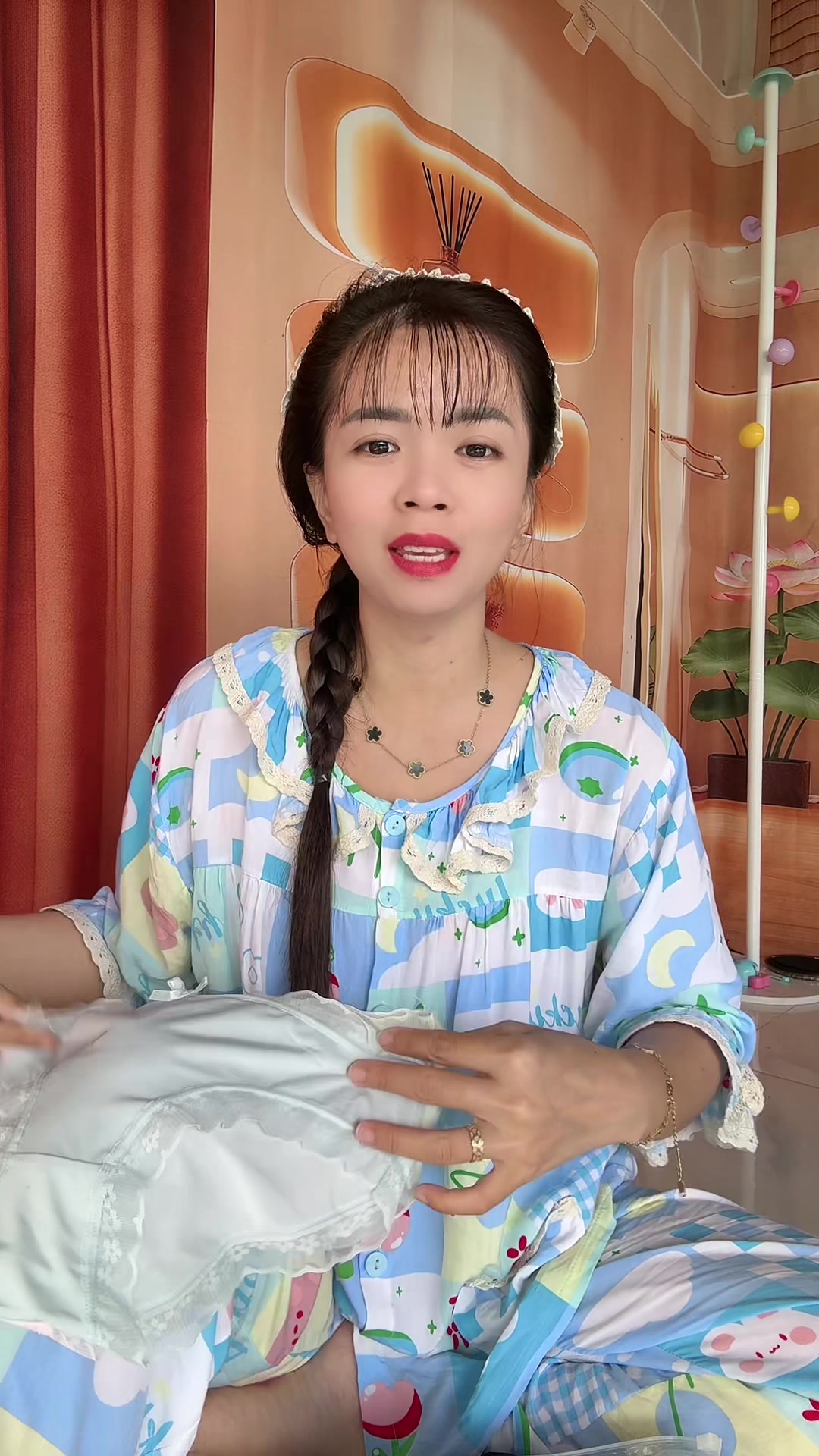 @Em Cẩm Nè