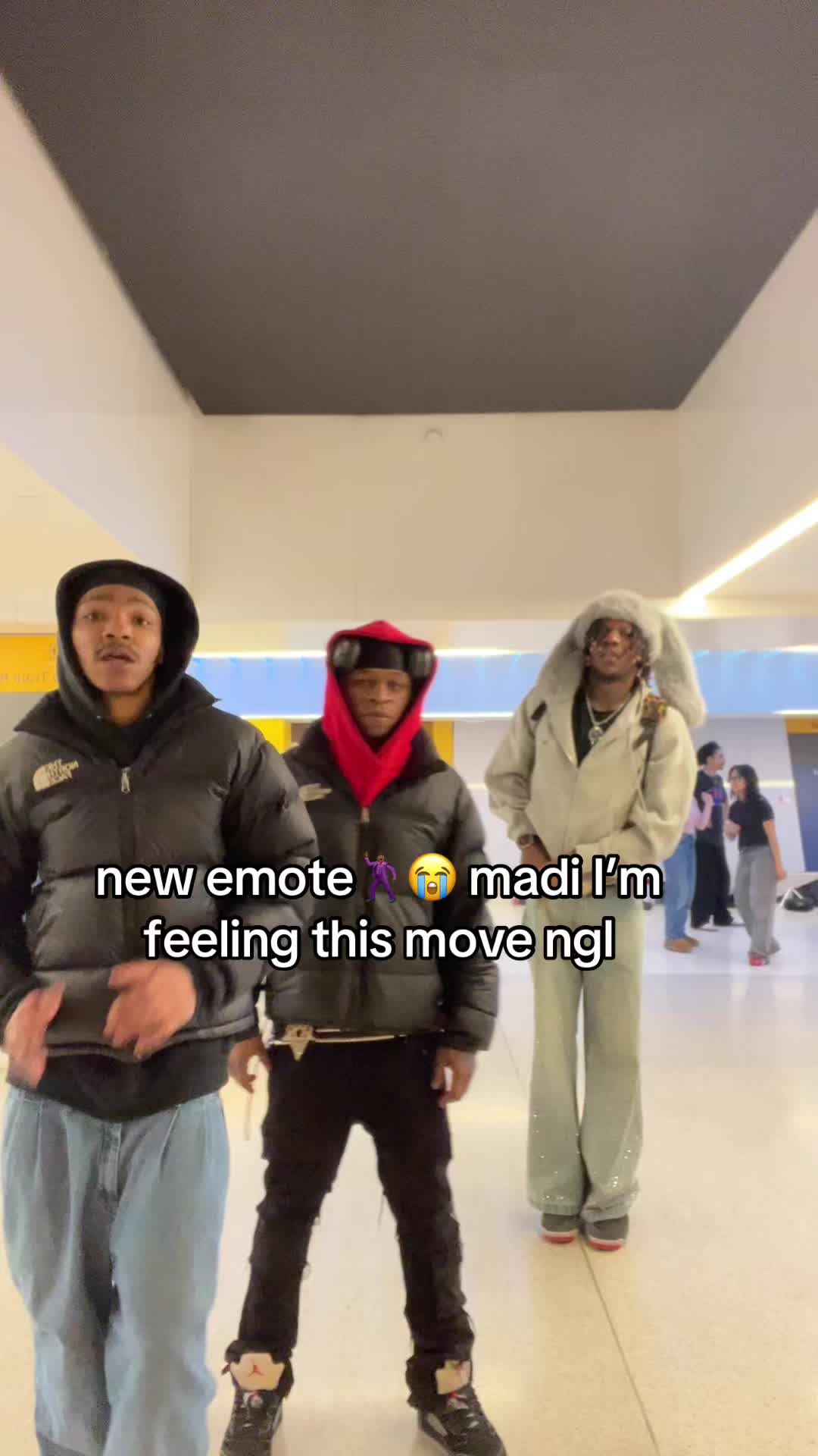@CAM M M