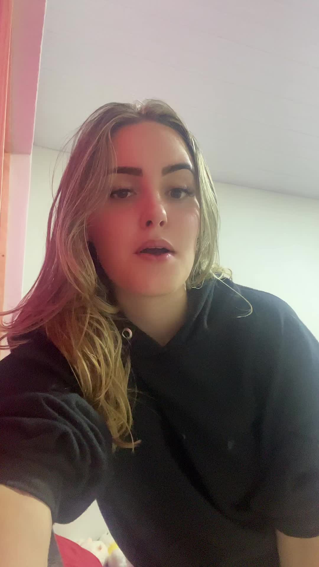 @Ana Lara💕