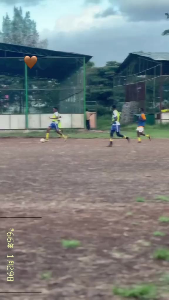 @CROWN FC 💙🤍💛